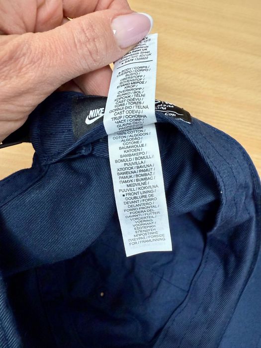 Granatowa czapka z daszkiem Nike r. S/M stan idealny