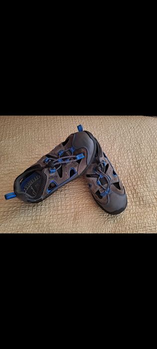 Босоніжки Clarks p. 35 ( 23 см)