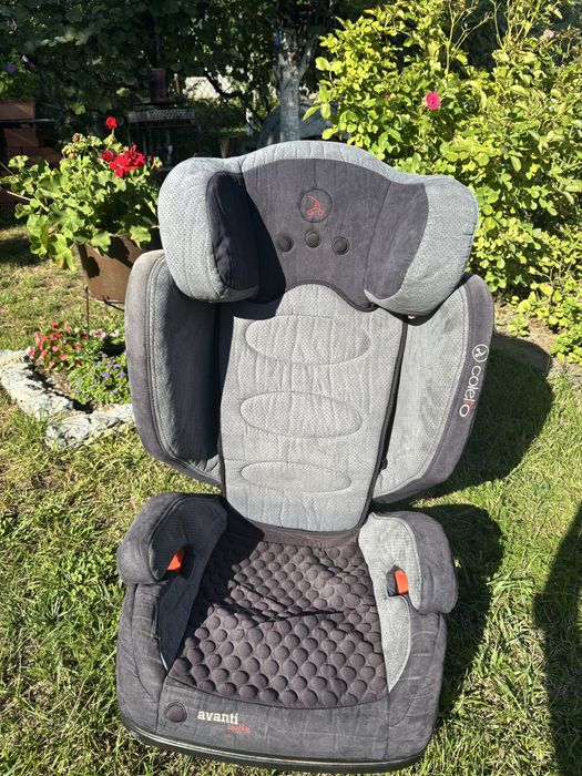 Fotelik samochodowy z montazem isofix