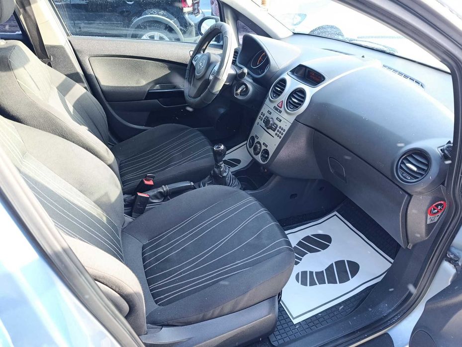 Опель корса  дизель, мкп6ст