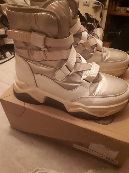 Дешево! Чоботи на карабінах 24 см устілка 37 розмір напівчеревики