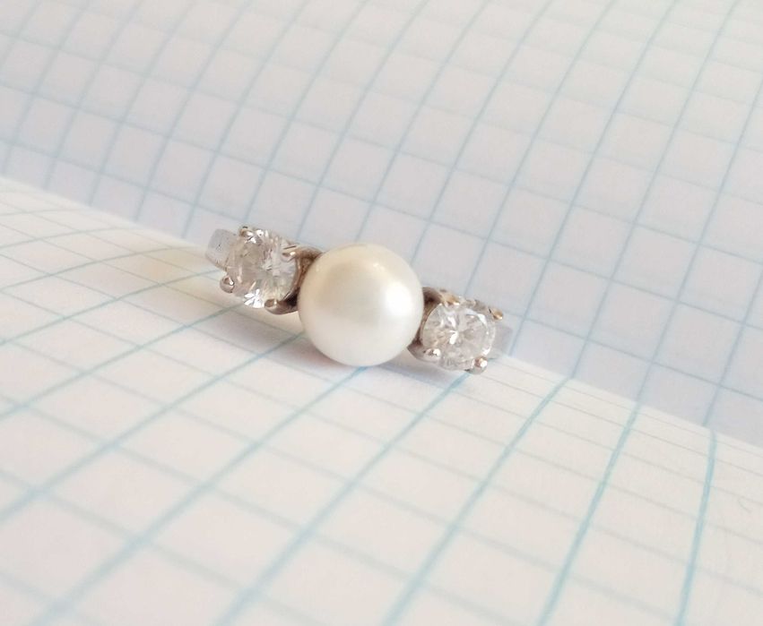 Кольцо з жемчугом Срібло 925 проба. Розмір 19.5