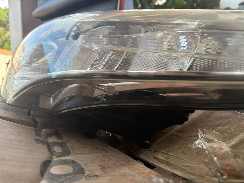 Farol esquerdo original renault megane III