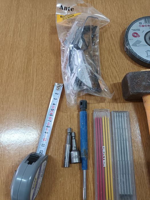 Various Tools446601305397678084