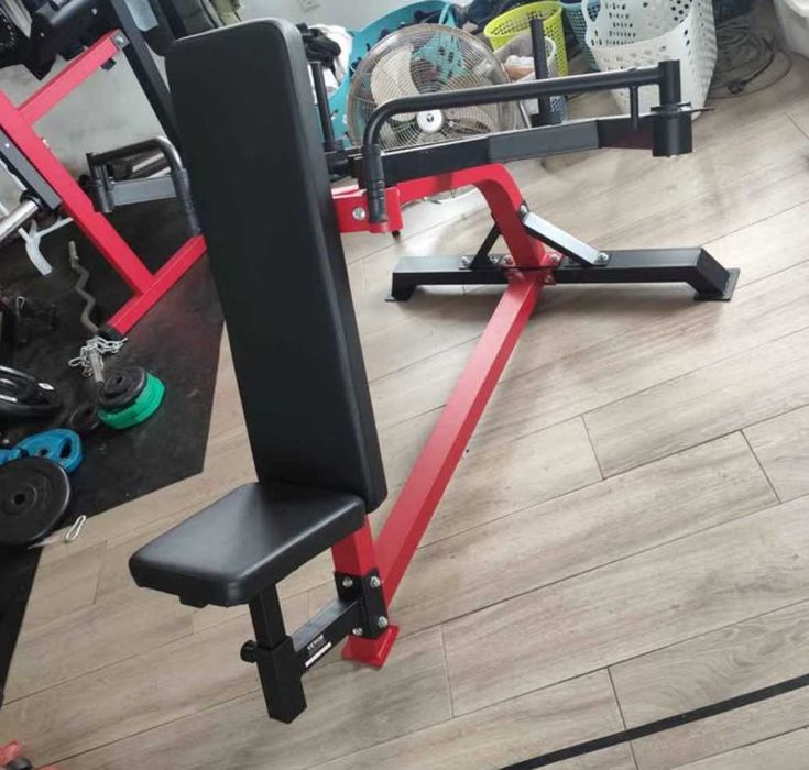 quipamento de ginásio crucifixo articulado vector 280€ NOVO e ROBUSTO, SOLIDO! Melhor que supino, pesquise no GPT