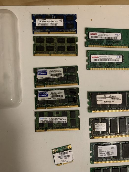 Zestaw pamięci RAM DDR / DDR2 / SDRAM – retro PC, serwis, kolekcja