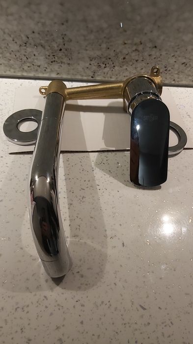Bateria umywalkowa podtynkowa