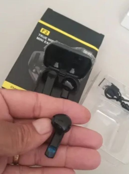 Fones de Ouvido Bluetooth "F2" TWS em preto (Novo), v5,2