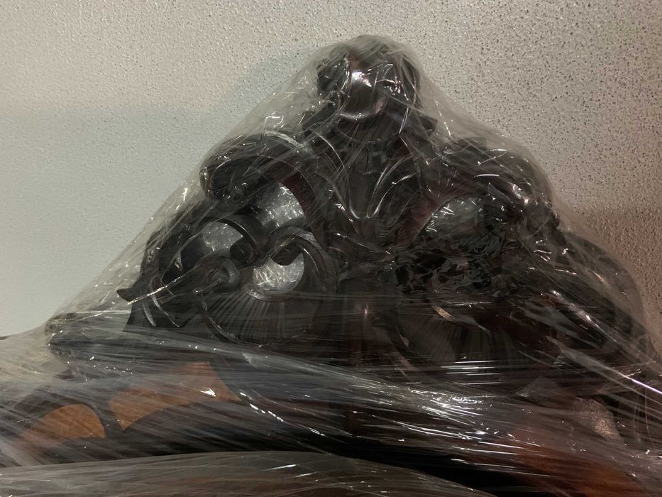 Cama de casal antiga