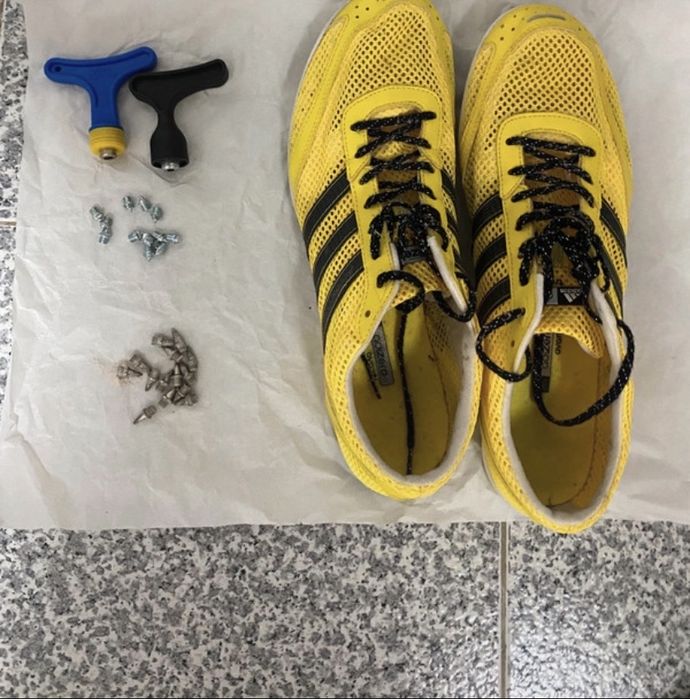 Tenis Adidas Adizero Bicos