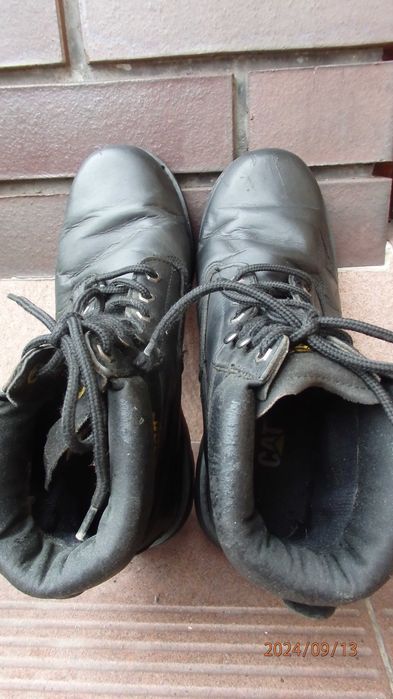 Buty męskie firmy Caterpillar rozmiar 43.
