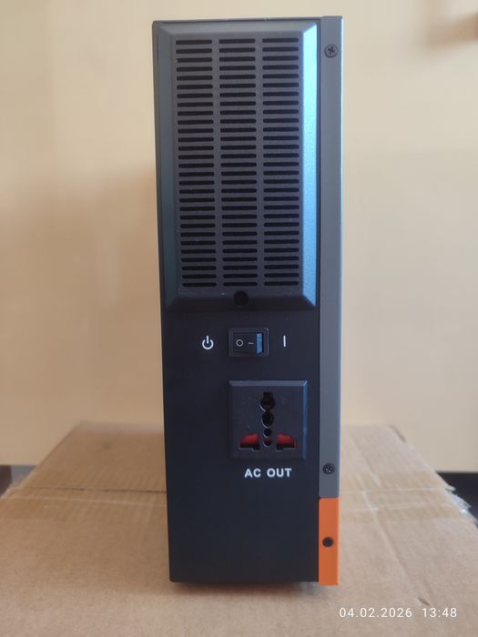 Гібридний інвертор PowMr POW-HVM1K-12V 1000 Вт 220 В.