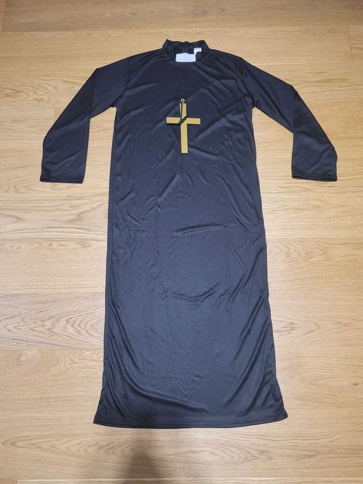 Strój Księdza, rozm. L