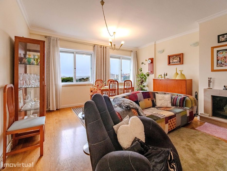 Apartamento T2+1 Renovado - Valbom - com vista Rio Douro - Usufruto de