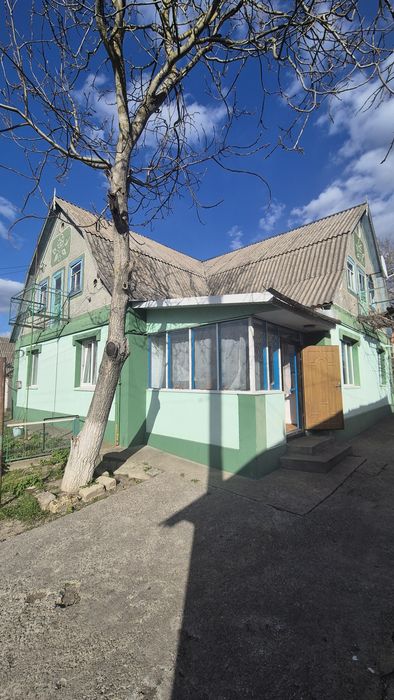 Продаж будинку з комунікаціями.  С. Фурси.  Поруч річка