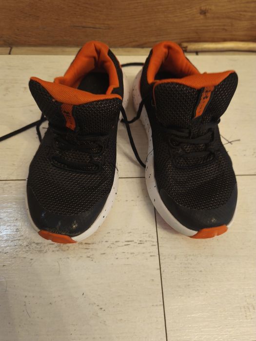 buty under amour 37,5