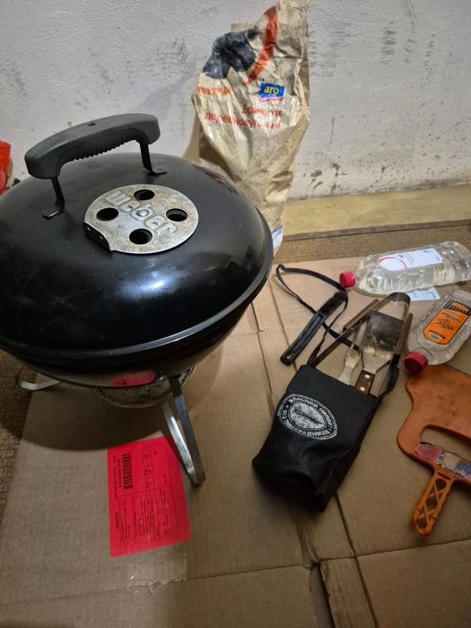 Вугільний гриль weber