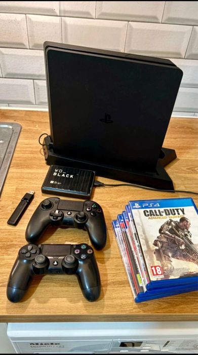 PlayStation 4 + disco 5T