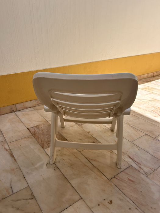 Duas Cadeiras de plástico ajustaveis
