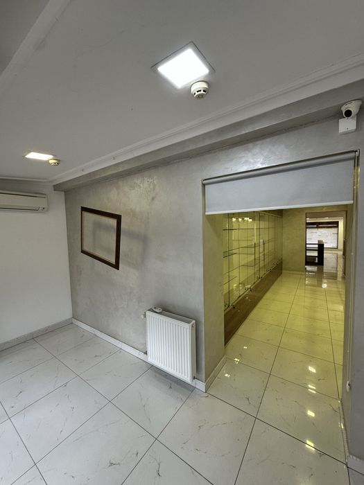 Комерційне приміщення 100 м²