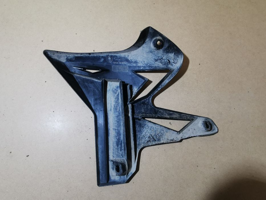 Yamaha yz 125 osłona owiewka przód prawa wypełnienie panel