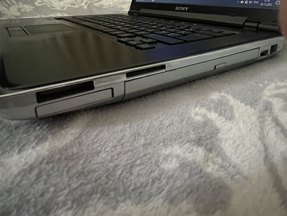 Ноутбук 14 Sony Vaio core2duo, 4ram, 320hdd wifi, bluetooth