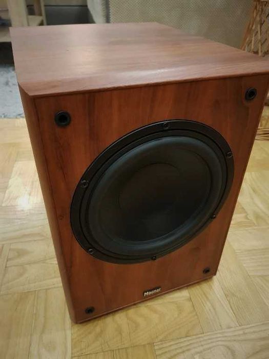 Mocny subwoofer Magnat sub subufer do kino domowe