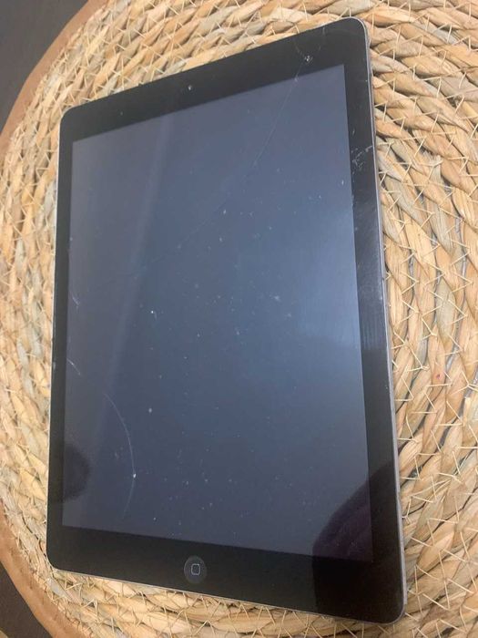 Планшет iPad Air 64Gb б/у
