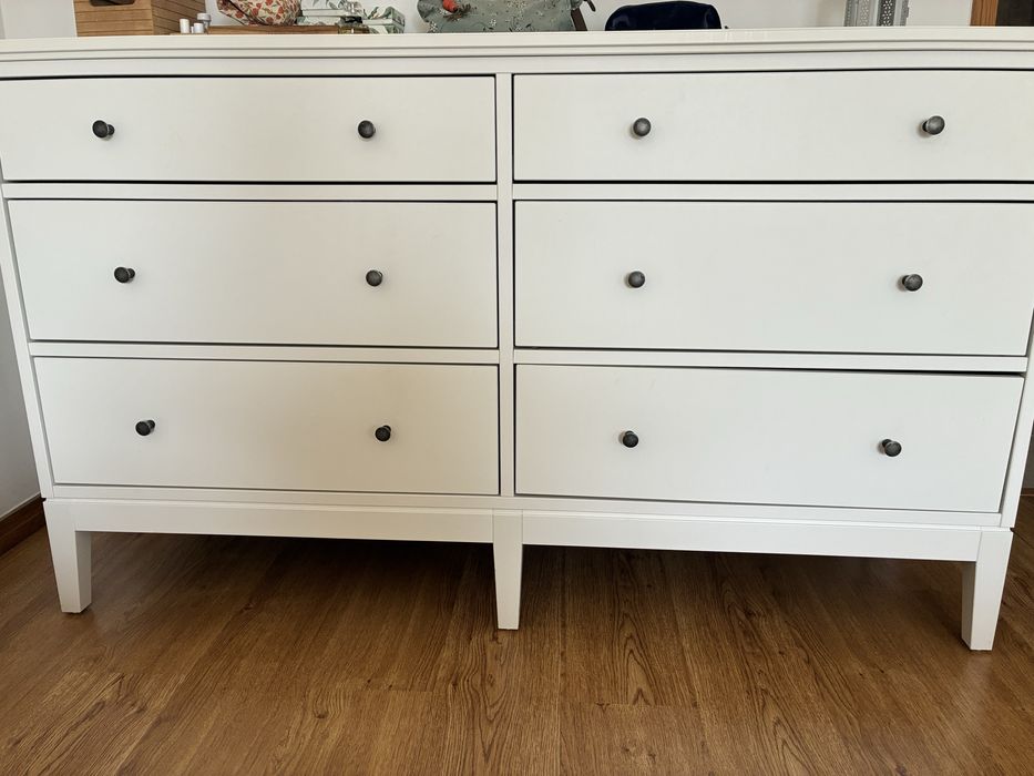 Comoda ikea como nova