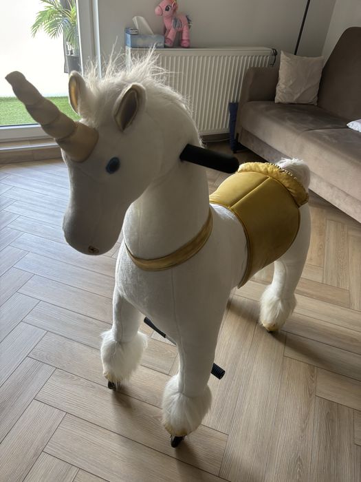 Jednorozec duzy na kólkach