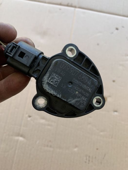 Czujnik poziomu oleju Audi VW 3.0 TDI CRT DEW