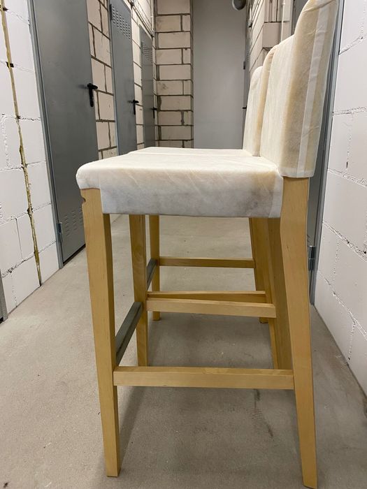 Dwa krzesła barowe ikea