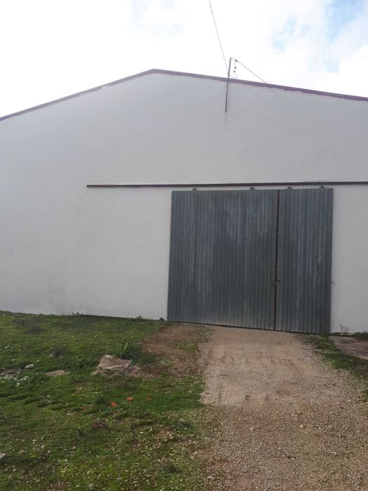 Armazém para aluguer