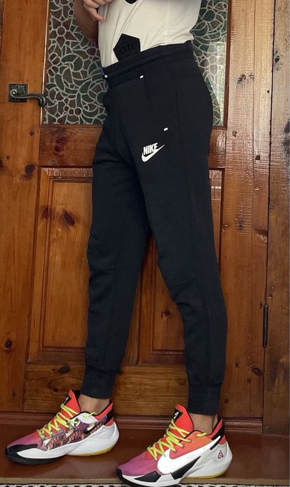Штаны nike tech fleece