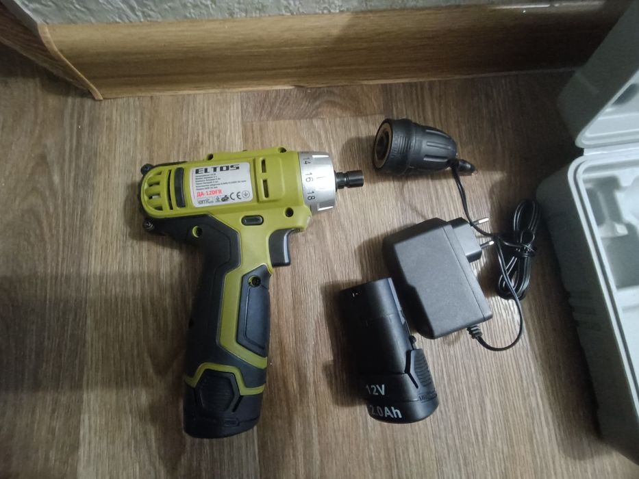 Продам аккумуляторий шуруповерт з сомним патроном Eltos ДА-12М/DFR