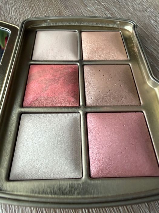 Paletka Hourglass Ambient - Dragon