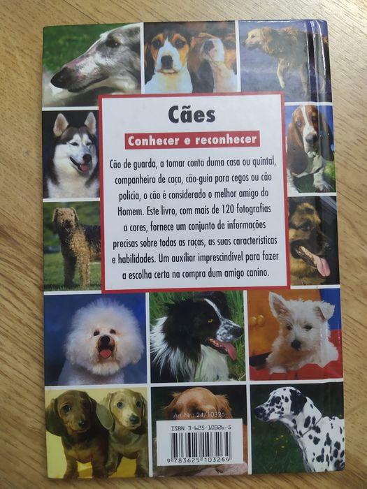 Vendo os livros "Conhecer e reconhecer Gatos "