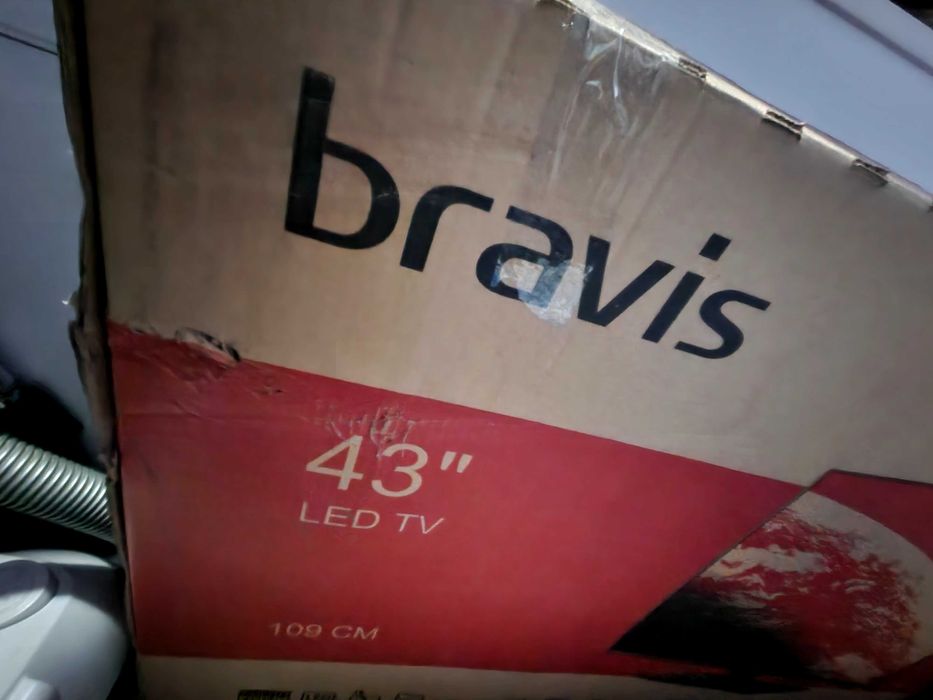 Телевізор Bravis Led 43