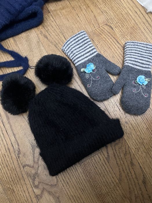 Шапочки на дівчинку