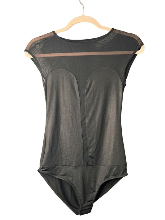 Eleganckie czarne body z siateczką i dekoltem serce | Rozmiar S |