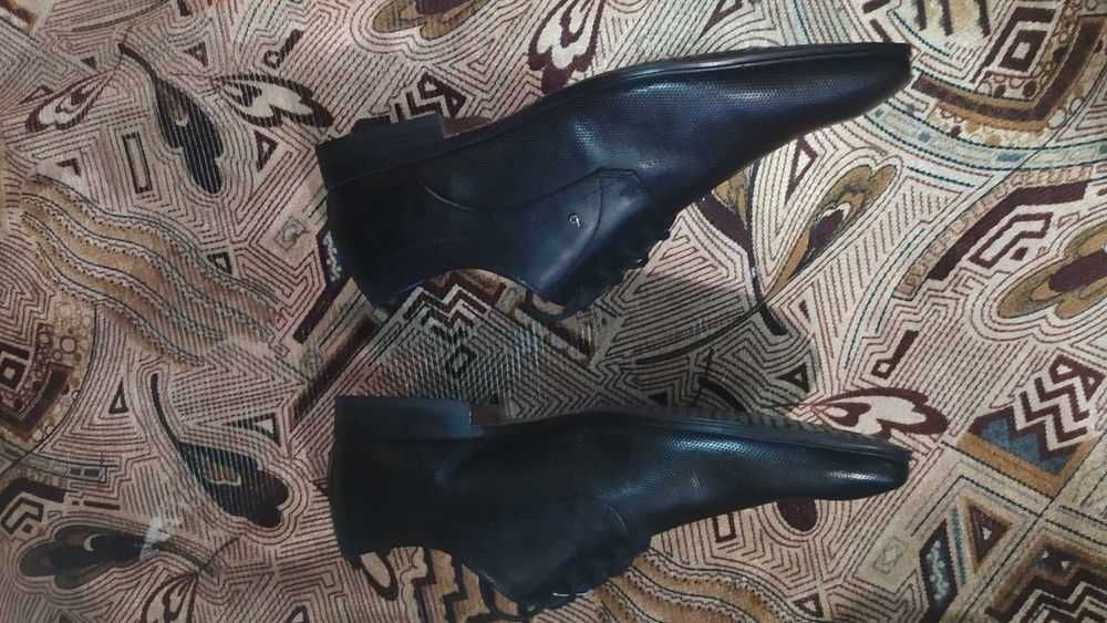 Туфлі чоловічі шкіряні нові Bugatti