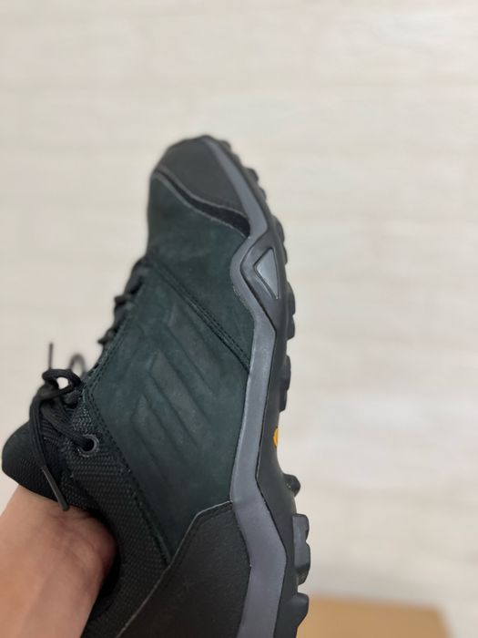 Кросівки чоловічі terrex adidas