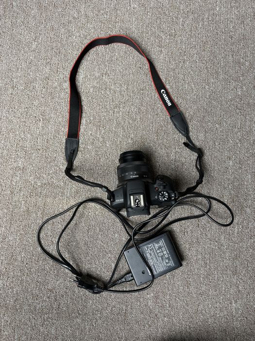 Canon EOS R100 + об’єктив RF-S 10-18mm F4.5-6.3 IS STM