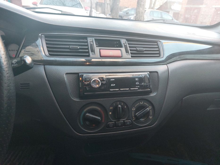 Mitsubishi lancer 9 2008 року 1,6 газ-бензин