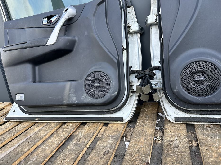 Drzwi Przód Lewe Prawe Kompletne Renault Koleos 2010 r TEQXA