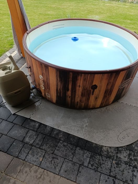 Duże Jacuzzi bestway model Helsinki 6 osób