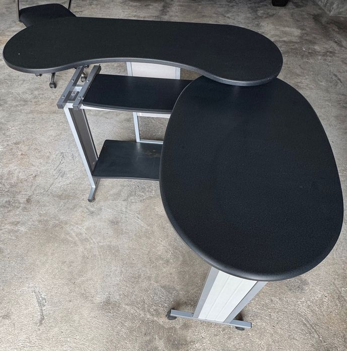 Secretária extensível- ajustável, prática e funcional + cadeira