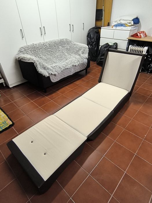 Sofá cambalhota castanho