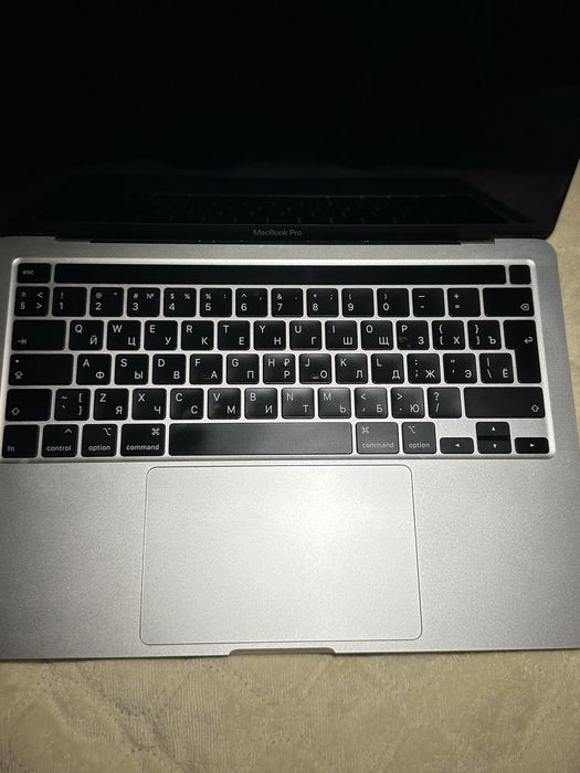 Продам MacBook Pro 2020 512gb
