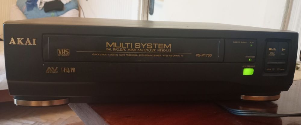 Відеоплеєр  AKAI   VS-P1700(AV  HI-FI Stereo.)